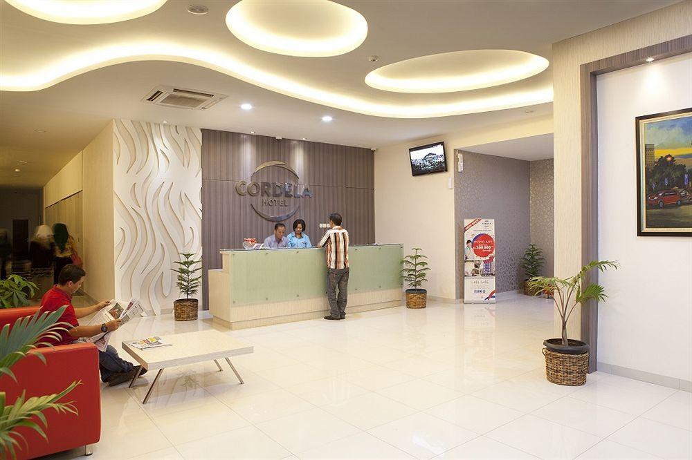 Cordela Hotel Medan Exterior foto