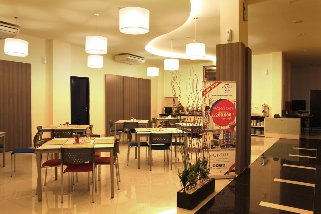 Cordela Hotel Medan Exterior foto